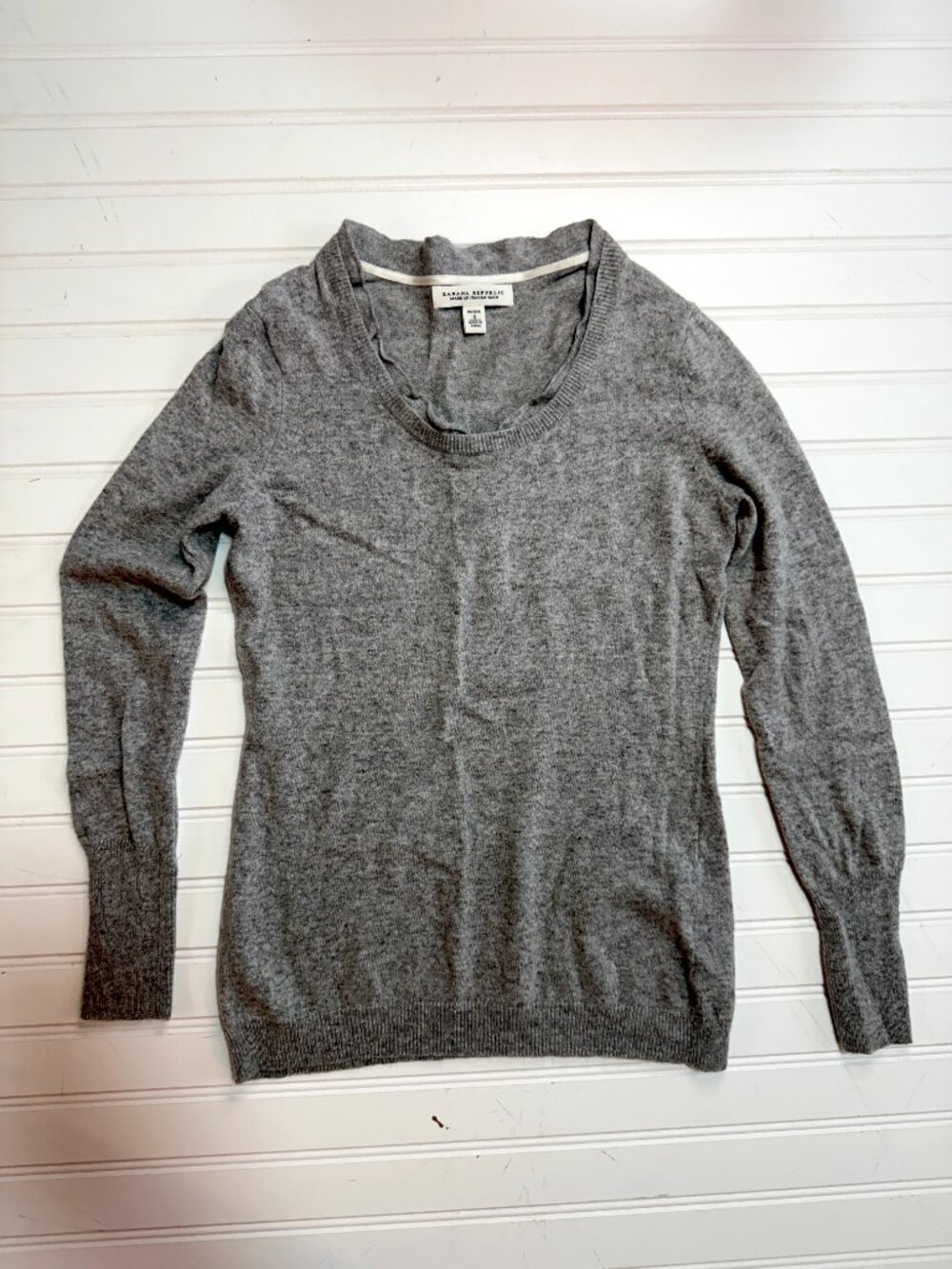 Banana Republic Cashmere Italian Yarn Sweater Ruffle Scoop Neck Petite Small - Picture 2 of 7